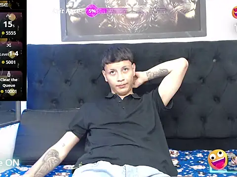 Snapshot of Smitt-21cm chatting on July 3, 4:19 am Smitt-21cm online show from July 3, 4:19 am