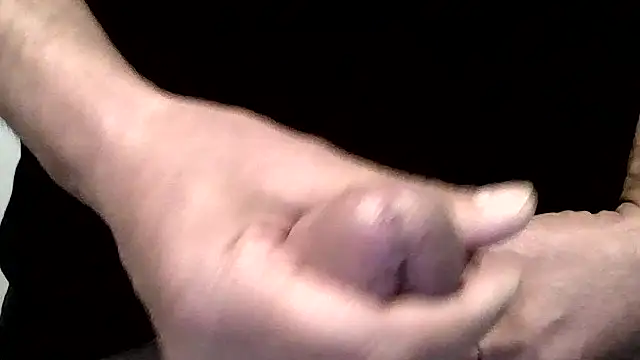 Snapshot of scruffysnack chatting on July 9, 5:39 pm scruffysnack online show from July 9, 5:39 pm
