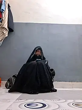 Snapshot of Sari-cam chatting on July 21, 6:16 am Sari-cam online show from July 21, 6:16 am