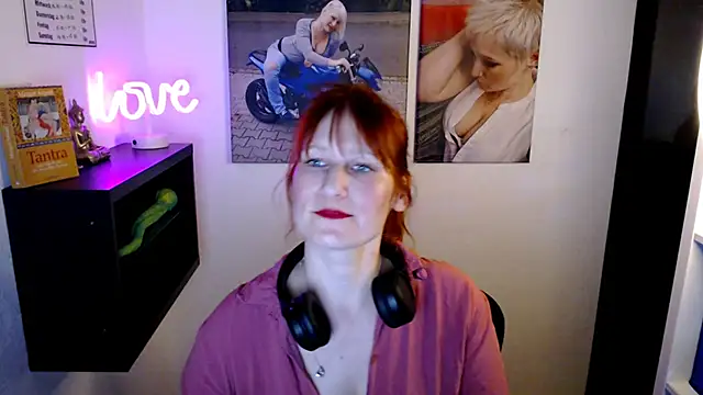 GileraBabe online show from July 21, 6:54 pm