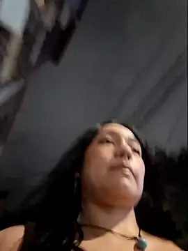 Snapshot of _Evelyn25_ chatting on July 4, 12:39 am Evelyn25 online show from July 4, 12:39 am