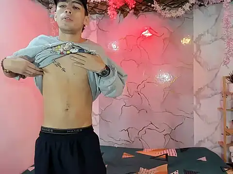 Esteban VIP  online show from July 9, 1:20 am