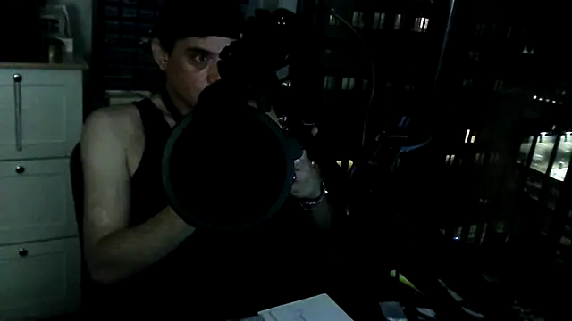 Snapshot of mikey-s-cort chatting on July 7, 6:47 am mikey-s-cort online show from July 7, 6:47 am