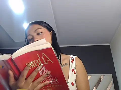 sarajohs online show from July 5, 8:27 pm