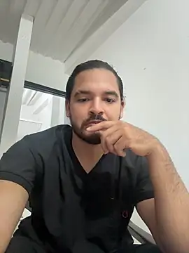 Snapshot of Efren_Fernandez chatting on July 11, 1:41 am Efren Fernandez online show from July 11, 1:41 am