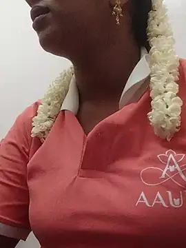 Sexy Layanya online show from August 2, 7:07 am