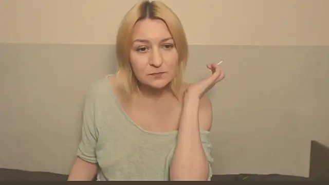 Snapshot of Bonnie_kisses chatting on July 12, 7:38 pm Bonnie kisses online show from July 12, 7:38 pm