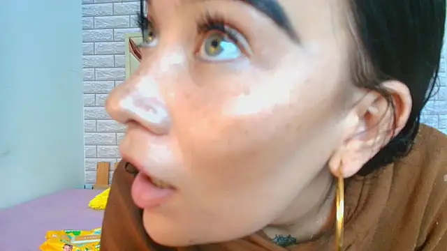Snapshot of Meggan_Rosse01 chatting on July 6, 3:36 am Meggan Rosse01 online show from July 6, 3:36 am