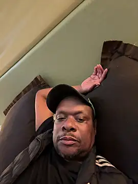 Snapshot of BLK_Diamond313 chatting on July 6, 7:27 am BLK Diamond313 online show from July 6, 7:27 am