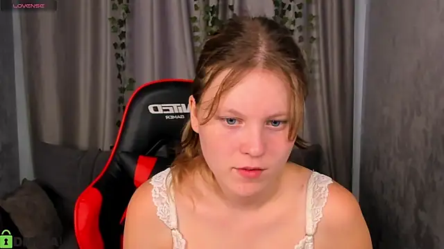 Snapshot of Peggy_Hun1t chatting on July 7, 6:58 am Peggy Hun1t online show from July 7, 6:58 am
