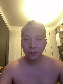 yichen008 online show from July 7, 1:52 am