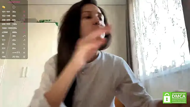 Snapshot of GildaCode chatting on July 14, 3:29 pm GildaCode online show from July 14, 3:29 pm