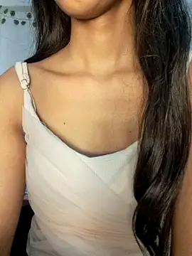 Snapshot of sexy_parul8 chatting on July 23, 9:24 pm sexy parul8 online show from July 23, 9:24 pm