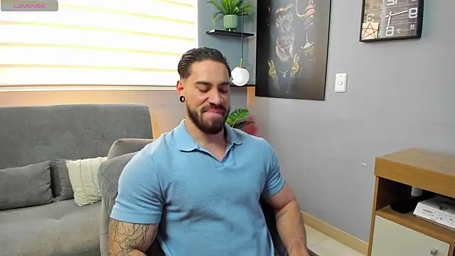 Snapshot of giorgio_leone_1 chatting on July 12, 8:33 pm giorgio leone 1 online show from July 12, 8:33 pm