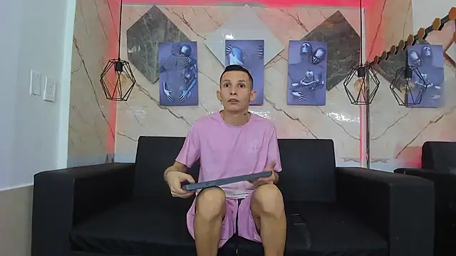 Snapshot of Isaak_Bless chatting on July 12, 9:50 pm Isaak Bless online show from July 12, 9:50 pm