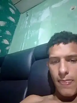 Snapshot of master_badboy chatting on July 25, 9:45 pm master badboy online show from July 25, 9:45 pm