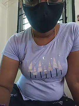 Snapshot of telugu_harika chatting on July 20, 6:49 am telugu harika online show from July 20, 6:49 am