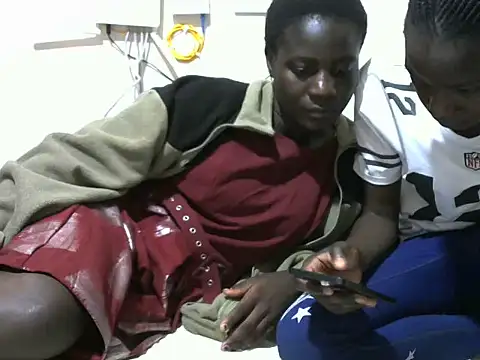 Snapshot of Ebony-Sha chatting on July 10, 3:58 pm Ebony-Sha online show from July 10, 3:58 pm