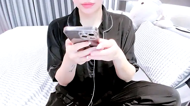 SungkyunnKwan online show from February 15, 11:06 am