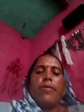 Snapshot of Rakhihot35 chatting on July 15, 11:15 am Rakhihot35 online show from July 15, 11:15 am