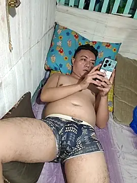 Snapshot of ur_chad35 chatting on July 11, 10:07 am ur chad35 online show from July 11, 10:07 am