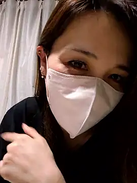 Snapshot of hiiroo0506 chatting on July 13, 2:31 pm hiiroo0506 online show from July 13, 2:31 pm
