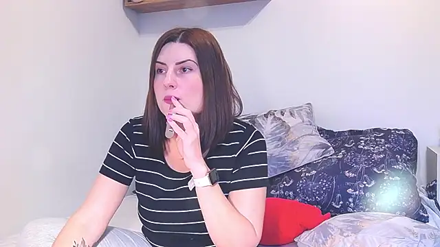 alisenties online show from February 28, 3:15 pm