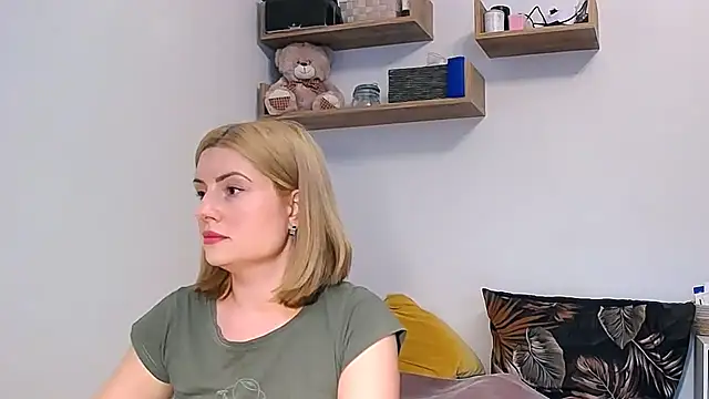 alisenties online show from October 1, 2:23 pm