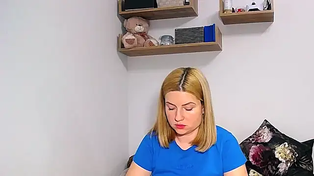 alisenties online show from November 12, 3:34 pm