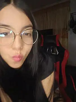Snapshot of Kmfresita chatting on July 20, 3:54 am Kmfresita online show from July 20, 3:54 am