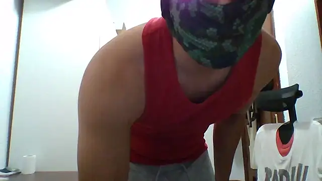 Snapshot of AlexTheFox chatting on July 14, 9:36 am AlexTheFox online show from July 14, 9:36 am