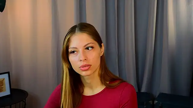 EmiliaLeuze online show from July 15, 3:45 am