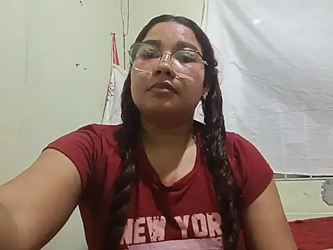 Stella rouge online show from July 16, 2:06 am