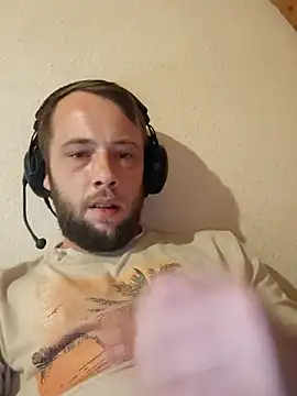 llChrisll95 online show from July 15, 8:47 pm