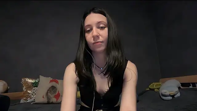 Snapshot of Cutie_Kiss_Kiss chatting on July 15, 7:19 pm Cutie Kiss Kiss online show from July 15, 7:19 pm