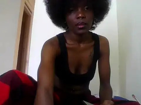 Snapshot of Exotic_secret chatting on July 15, 11:48 am Exotic secret online show from July 15, 11:48 am
