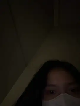 Snapshot of KhanhAnh_005 chatting on July 19, 7:06 pm KhanhAnh 005 online show from July 19, 7:06 pm