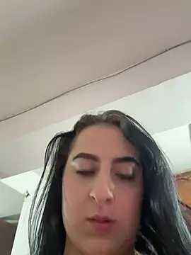 Snapshot of brenda_tilly chatting on July 18, 3:22 am brenda tilly online show from July 18, 3:22 am
