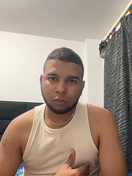Snapshot of Dylanblackx1 chatting on July 16, 3:01 am Dylanblackx1 online show from July 16, 3:01 am
