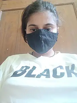 Snapshot of Mansi_p chatting on July 18, 4:11 pm Mansi p online show from July 18, 4:11 pm