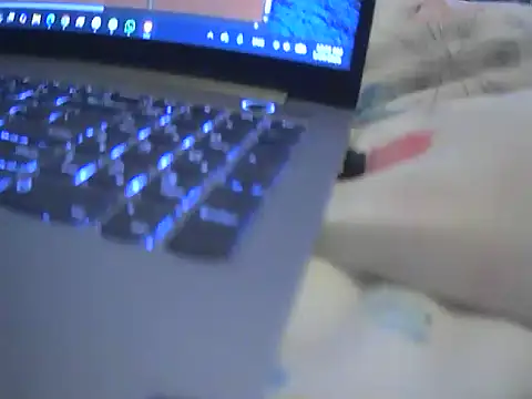 Snapshot of gabriel9_ chatting on May 28, 9:23 pm gabriel9 online show from May 28, 9:23 pm
