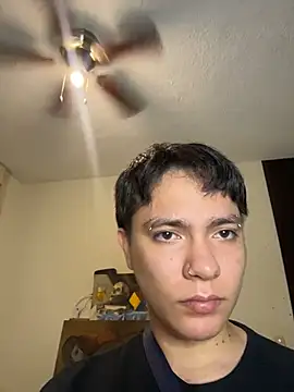 Snapshot of marco_duran chatting on July 21, 8:27 am marco duran online show from July 21, 8:27 am