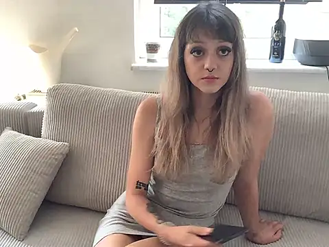 Snapshot of LaraaMaxx chatting on July 25, 4:59 pm LaraaMaxx online show from July 25, 4:59 pm
