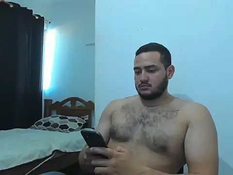 Snapshot of Aurelio_pryce chatting on July 24, 10:41 pm Aurelio pryce online show from July 24, 10:41 pm