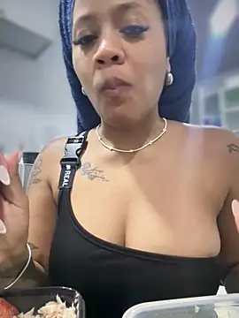 riri brunnete online show from April 17, 4:48 am