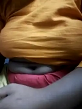 Snapshot of Suva_noty chatting on July 26, 7:21 pm Suva noty online show from July 26, 7:21 pm