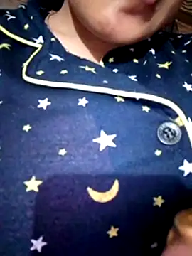 Snapshot of munjara55 chatting on July 23, 4:38 pm munjara55 online show from July 23, 4:38 pm
