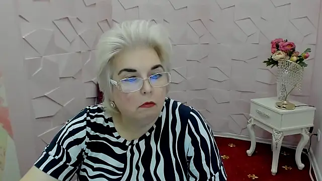 Snapshot of Monica_sly chatting on July 27, 8:21 am Monica sly online show from July 27, 8:21 am
