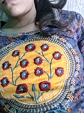 Nisha shukla online show from July 25, 6:44 am