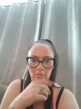 Snapshot of katpussy4 chatting on July 24, 10:02 am katpussy4 online show from July 24, 10:02 am
